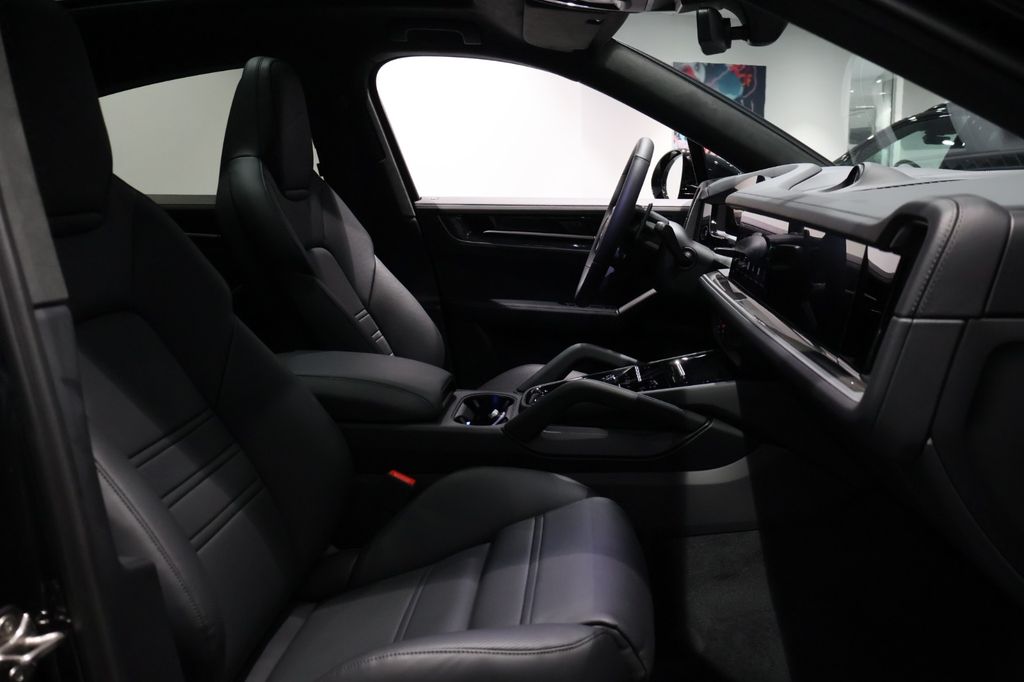 Porsche Cayenne 2025