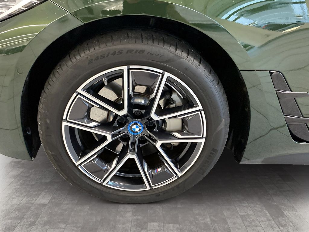 BMW i4 2023