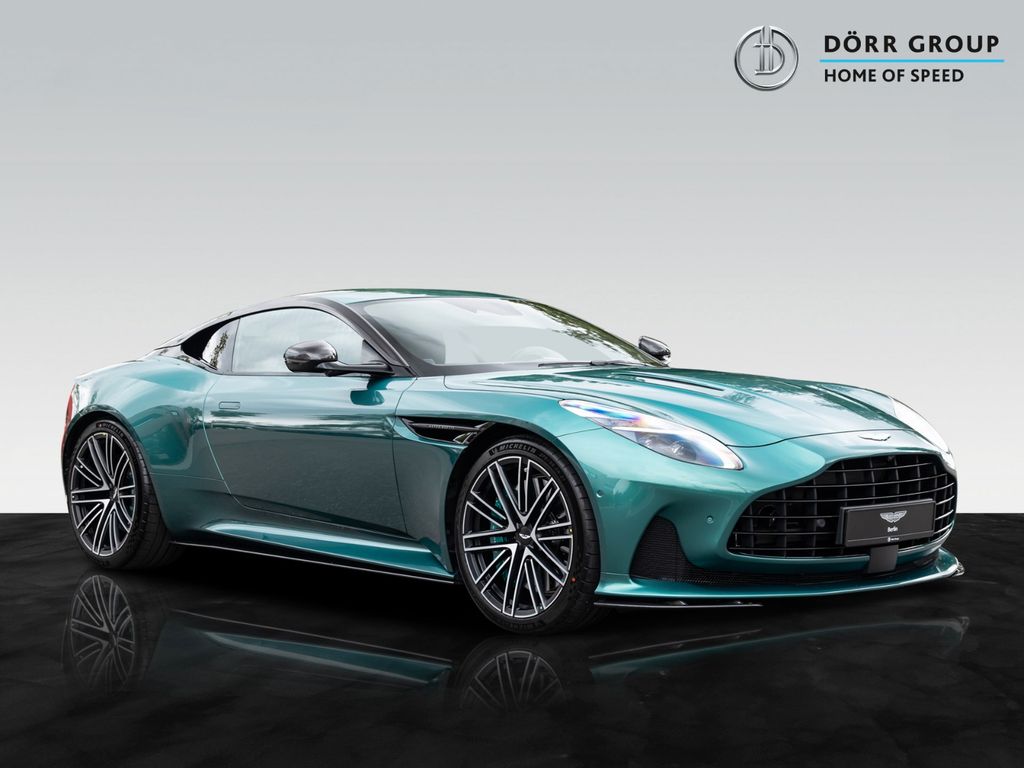 Aston Martin DB12 2025