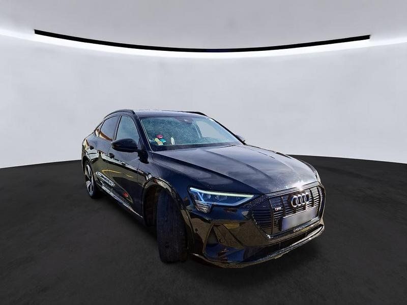 Audi e-tron 2021