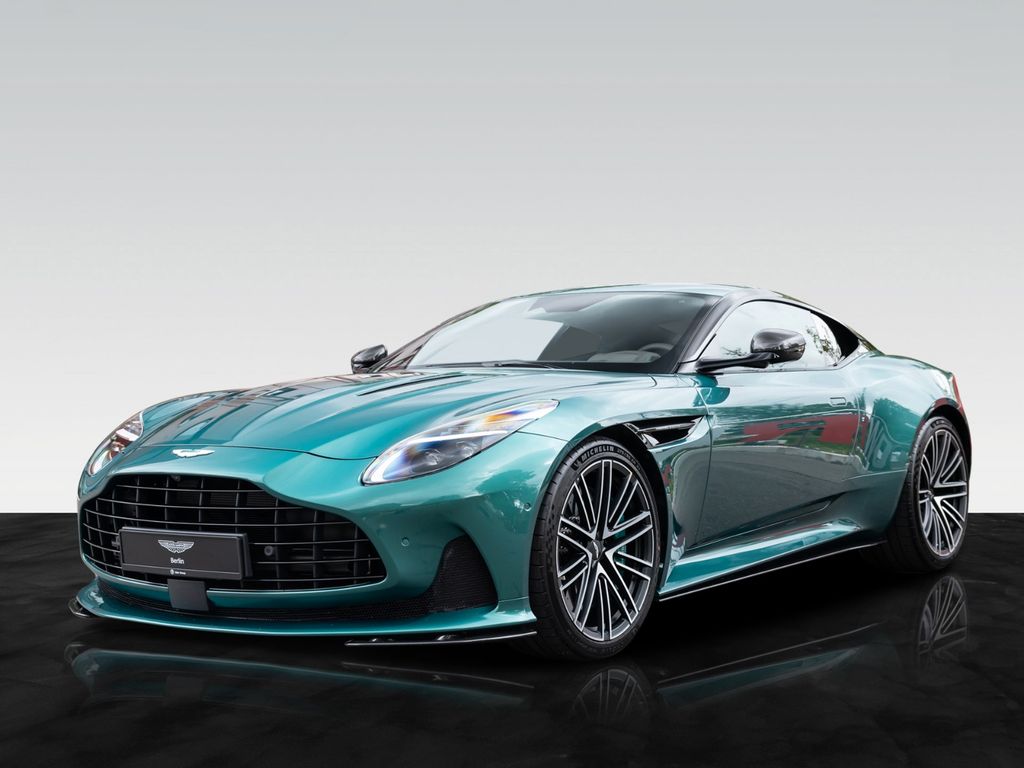 Aston Martin DB12 2025