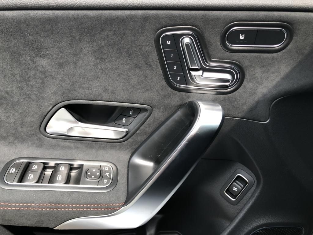 Mercedes-Benz CLA 220 2024