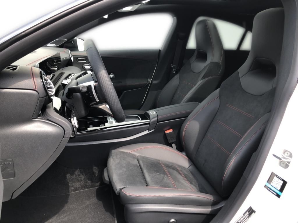 Mercedes-Benz CLA 220 2024