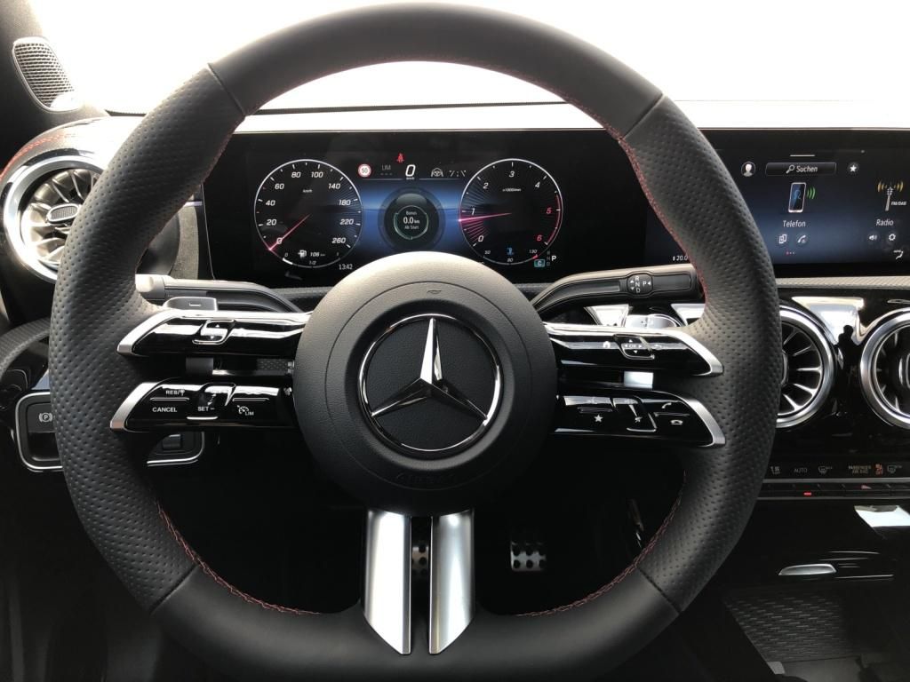 Mercedes-Benz CLA 220 2024