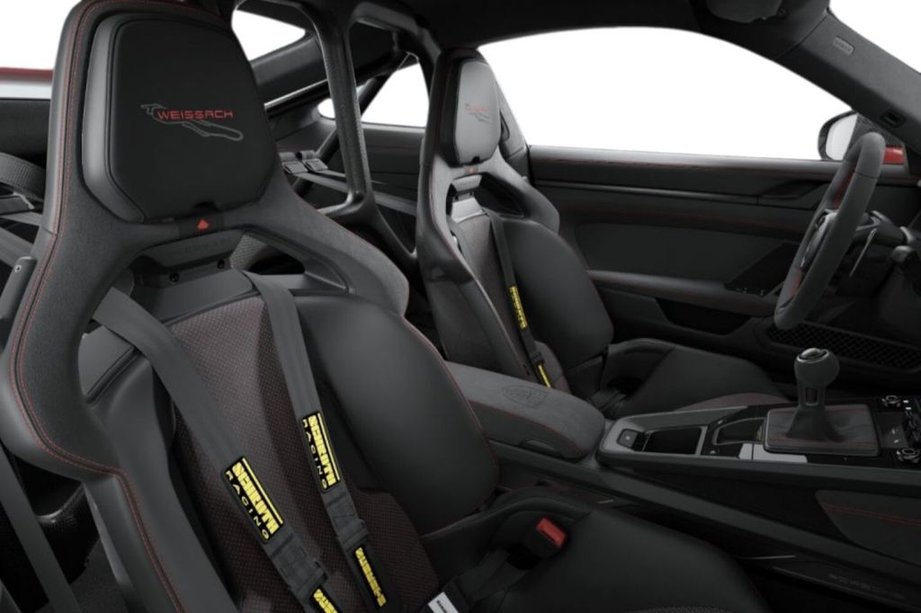 Porsche 992 2025