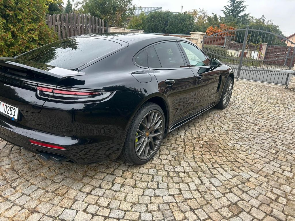 Porsche Panamera 2019