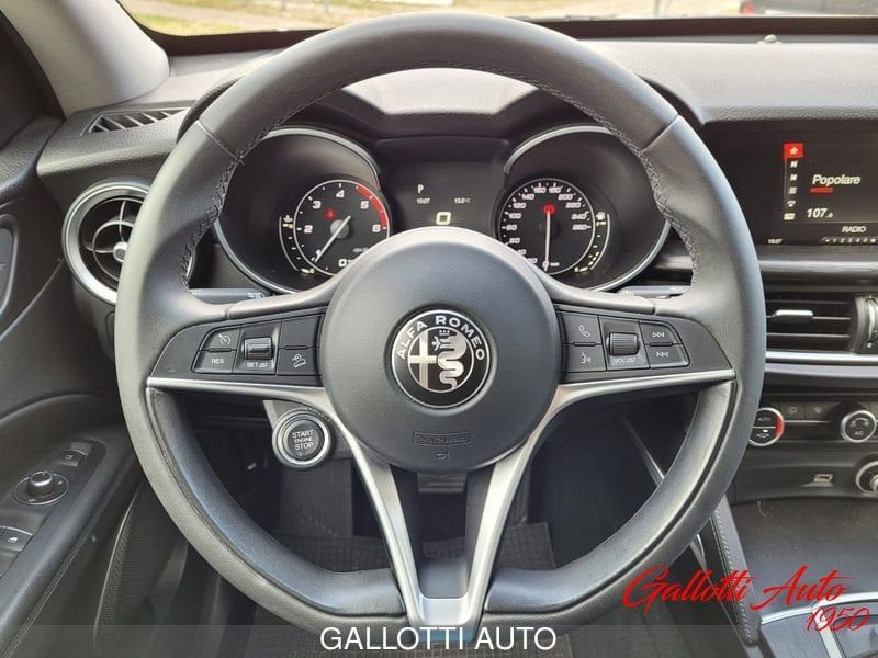 Alfa Romeo Stelvio 2017