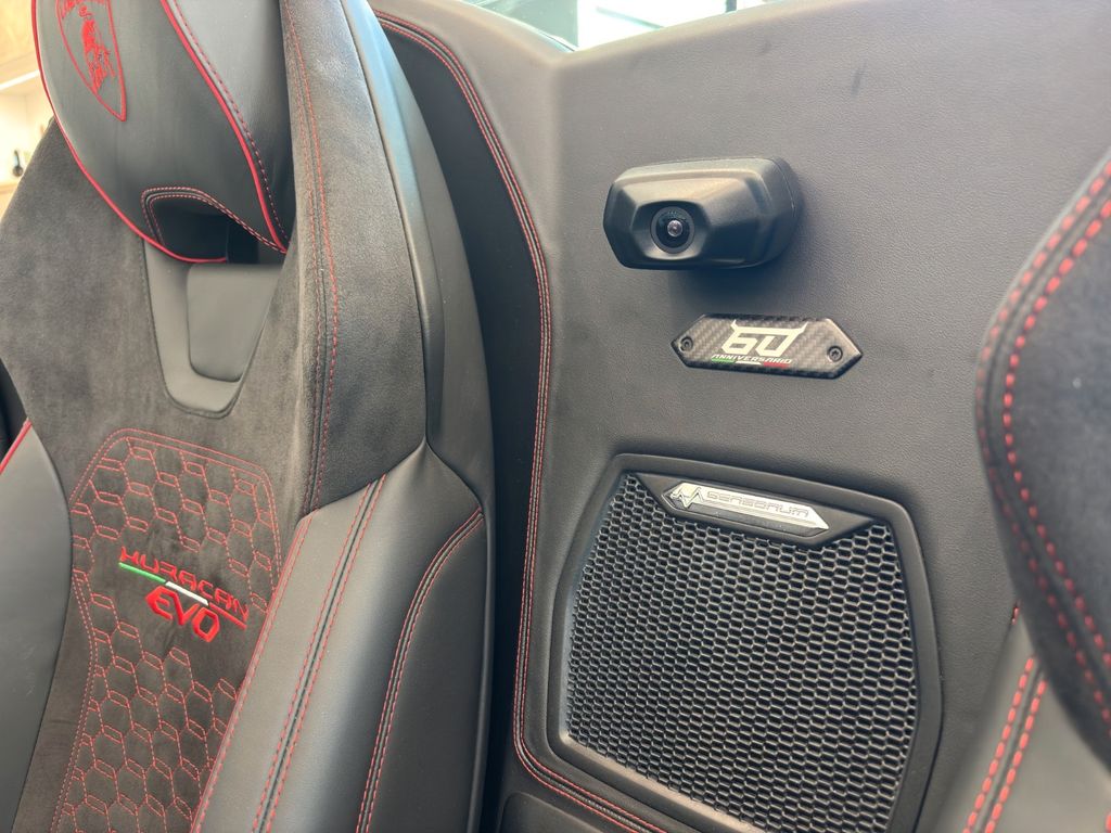 Lamborghini Huracán 2023