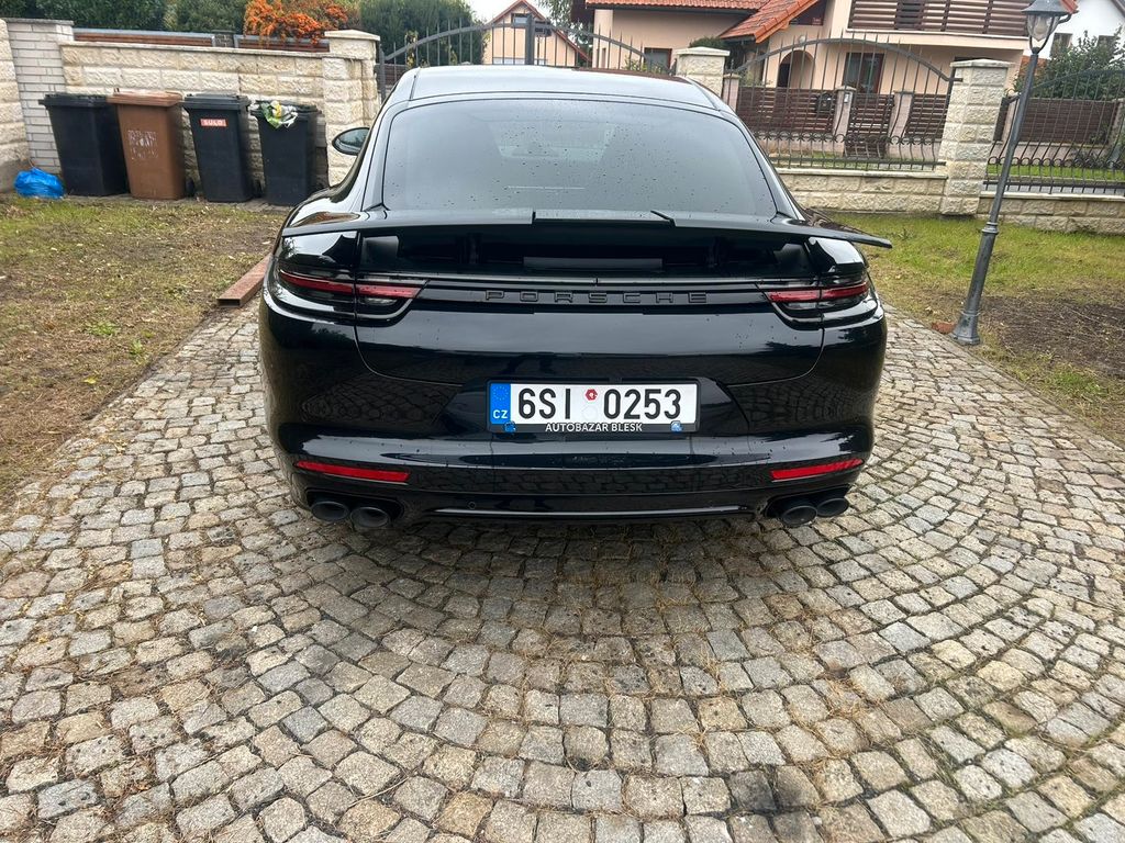 Porsche Panamera 2019