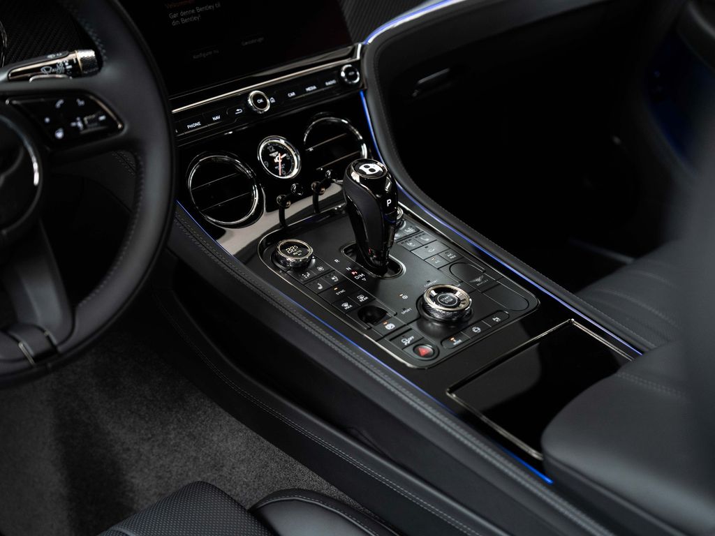 Bentley Continental GT 2025