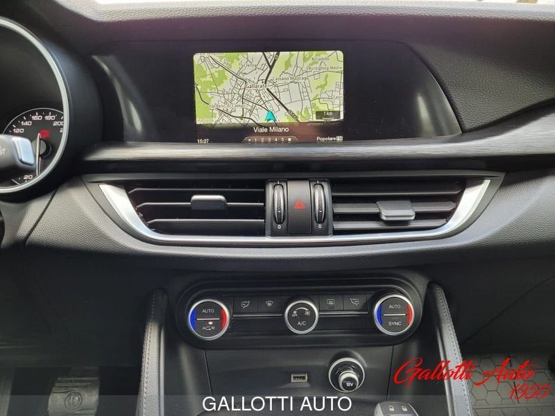 Alfa Romeo Stelvio 2017