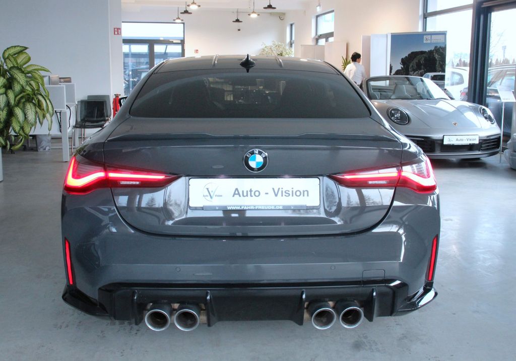 BMW M4 2022