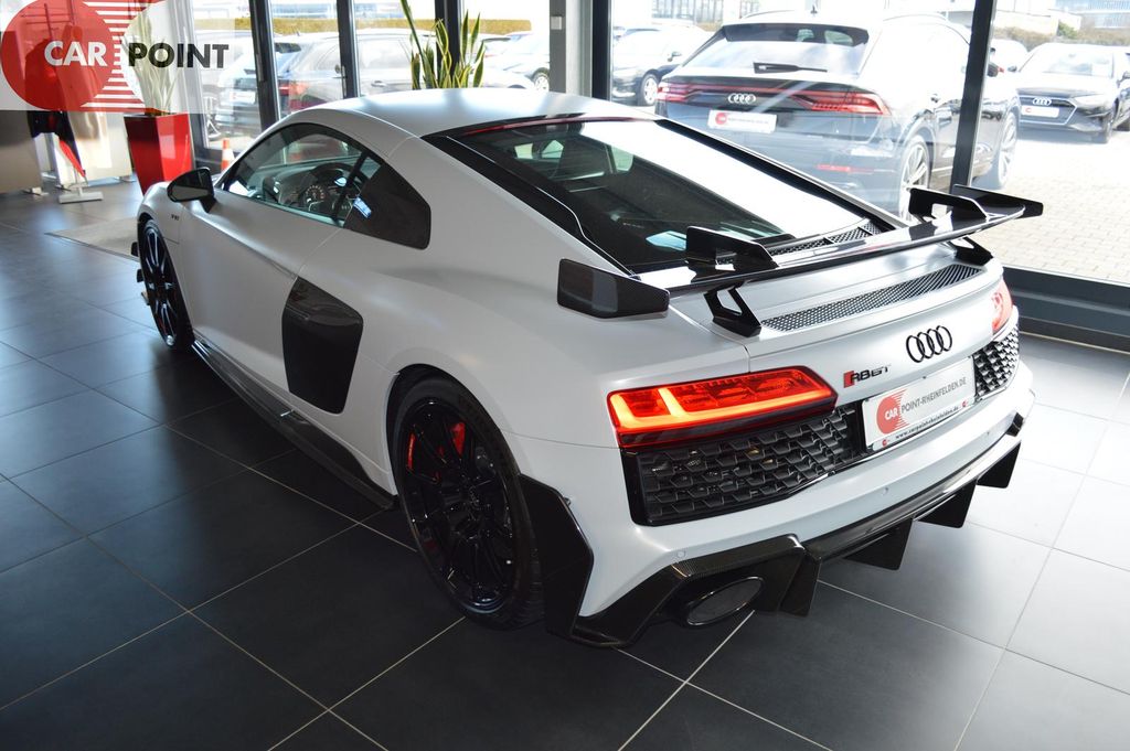 Audi R8 2025