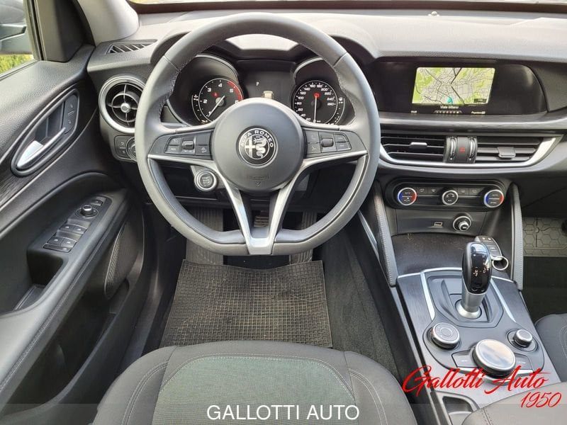 Alfa Romeo Stelvio 2017