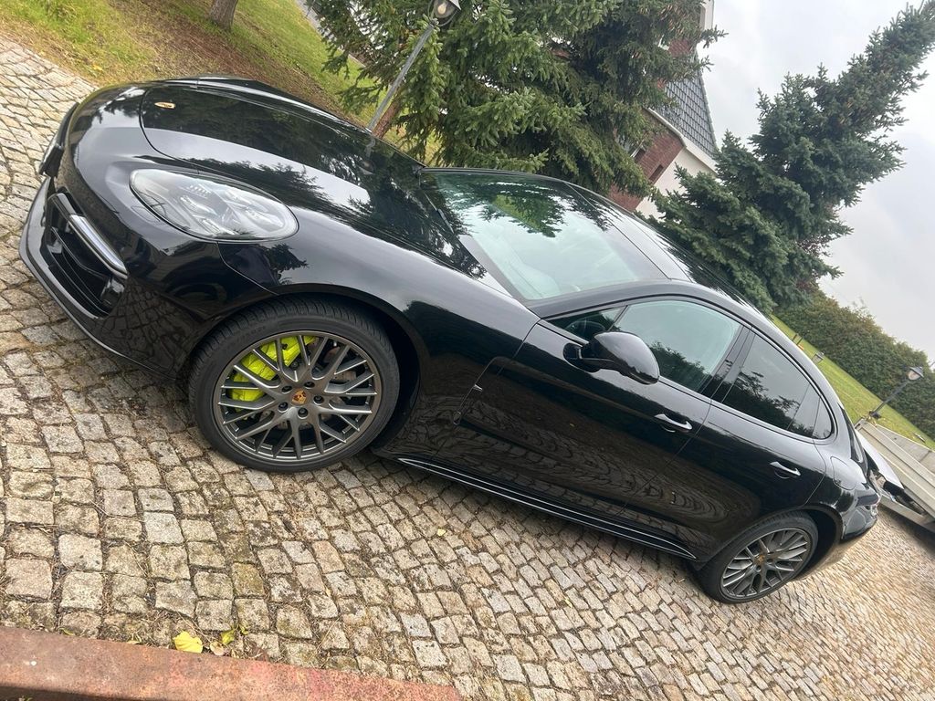 Porsche Panamera 2019