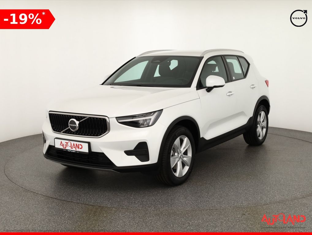 Volvo XC40 2025