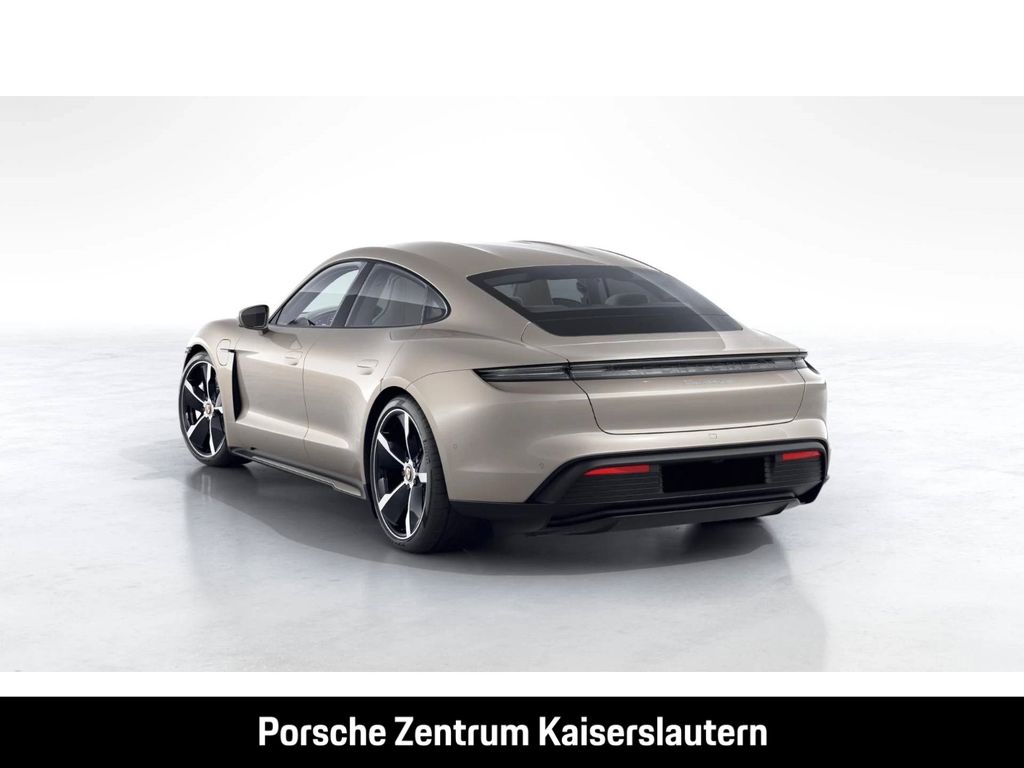Porsche Taycan 2021