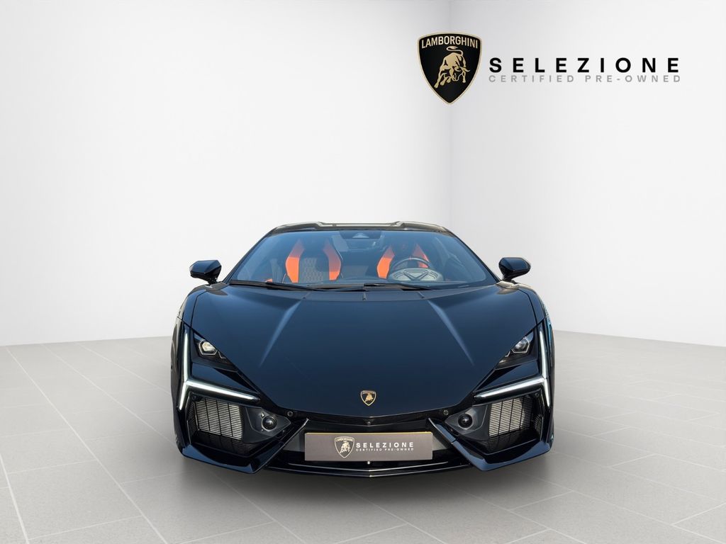Lamborghini Revuelto 2025