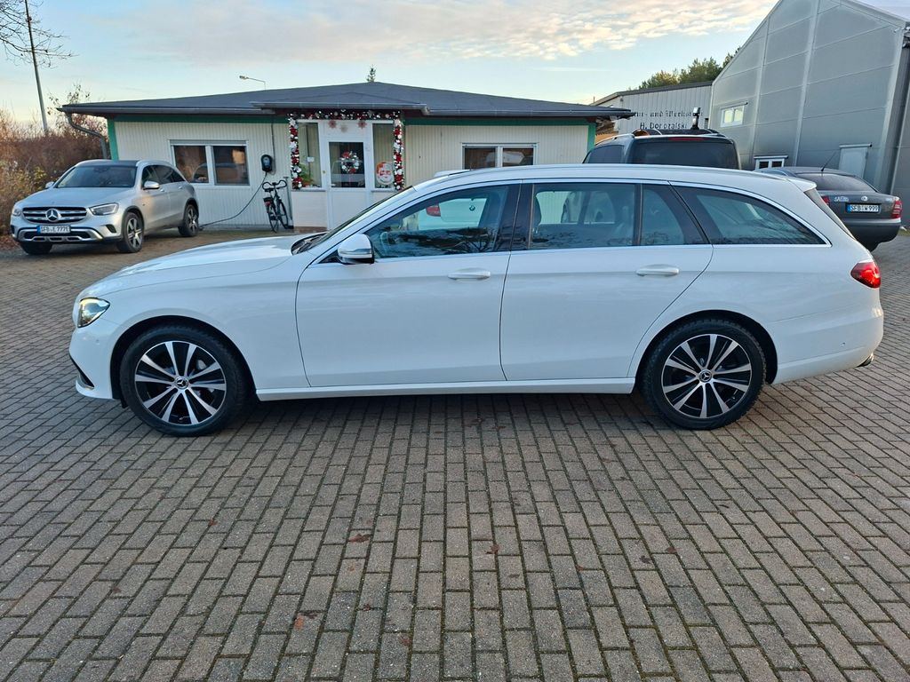 Mercedes-Benz E 300 2022