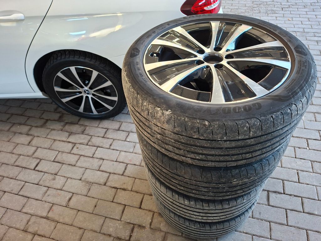 Mercedes-Benz E 300 2022