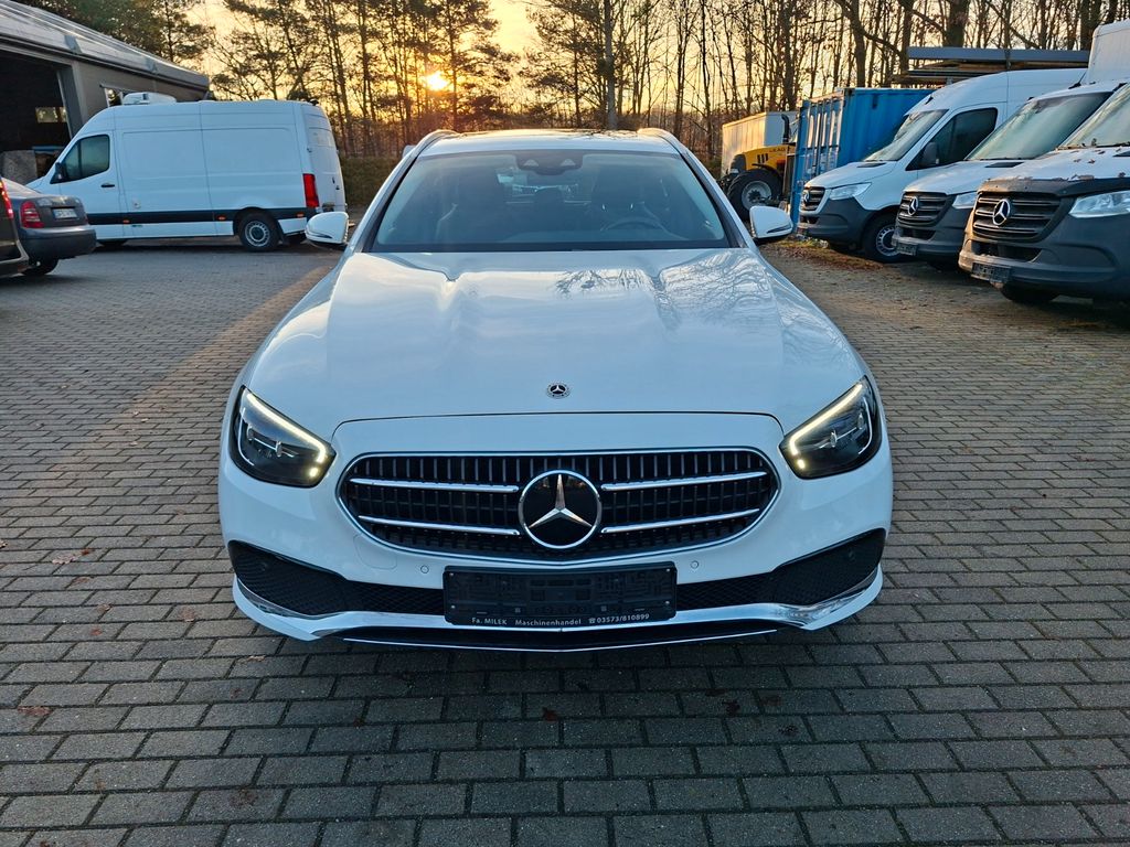 Mercedes-Benz E 300 2022