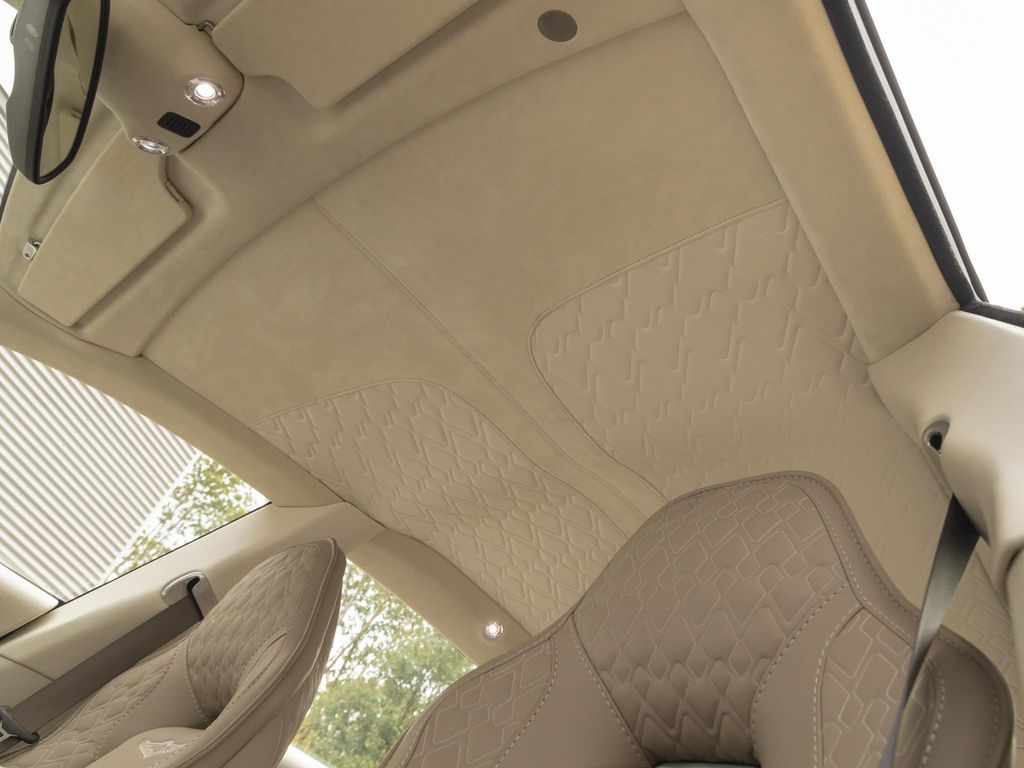 Aston Martin Lagonda 2015