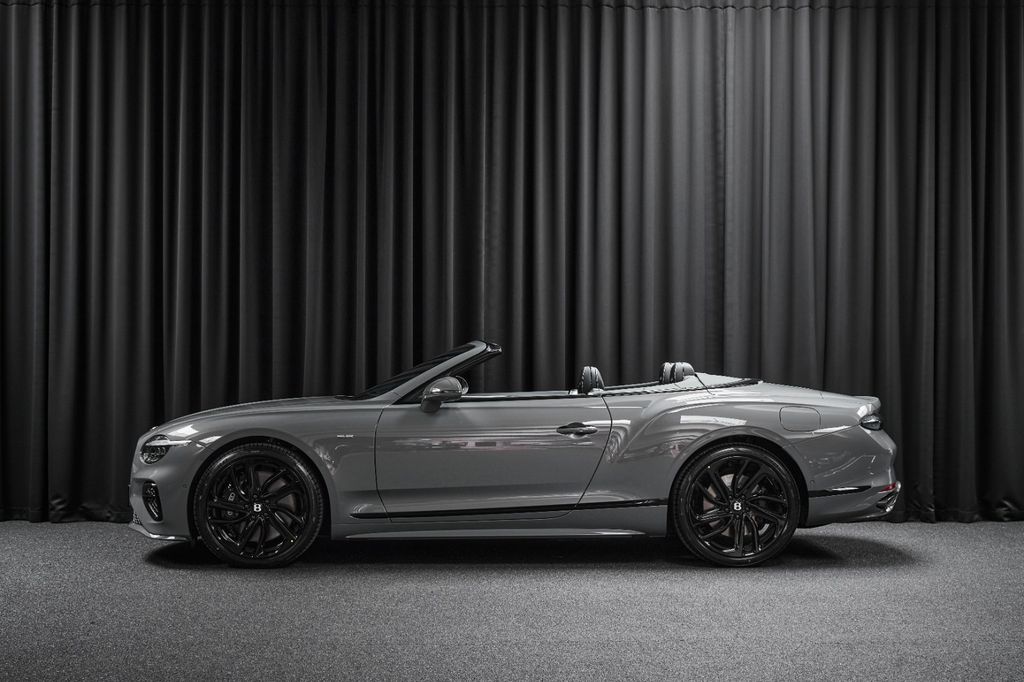 Bentley Continental GTC 2025