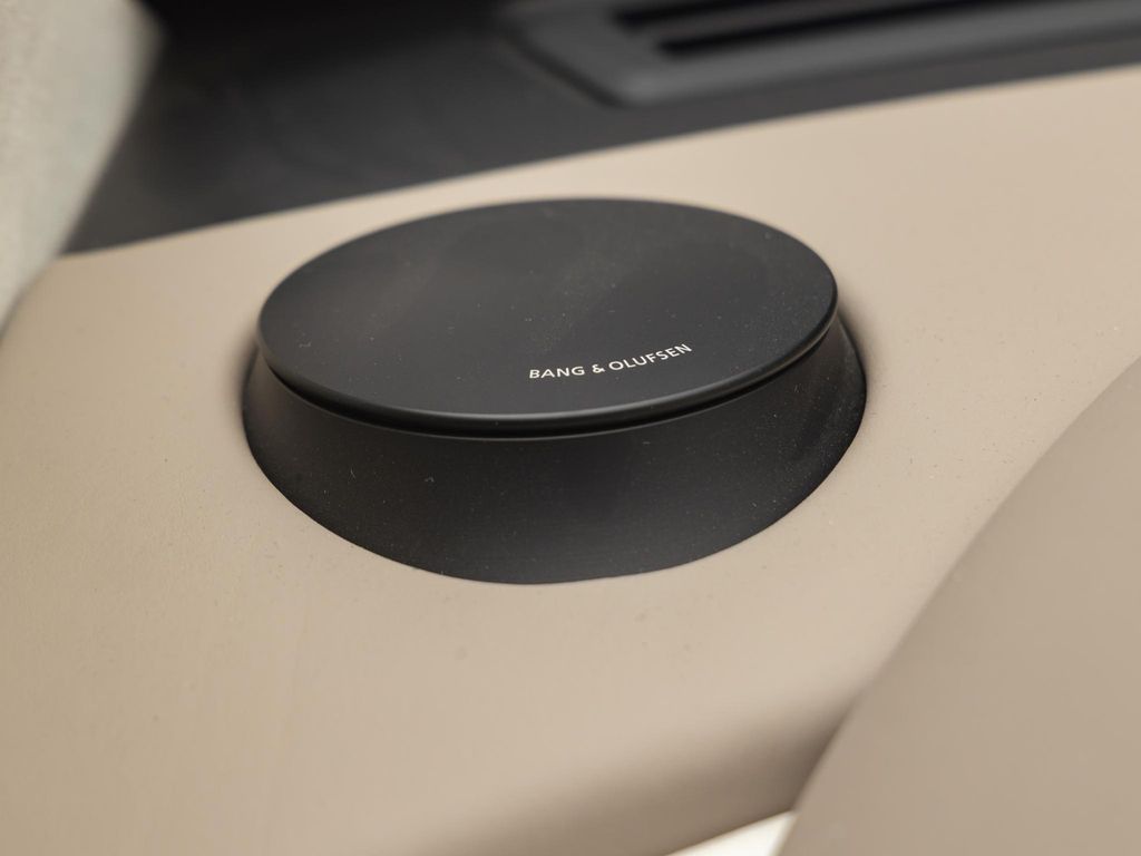 Aston Martin Lagonda 2015