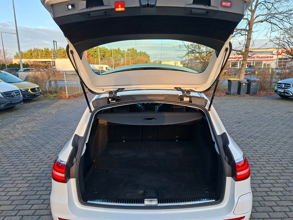 Mercedes-Benz E 300 2022