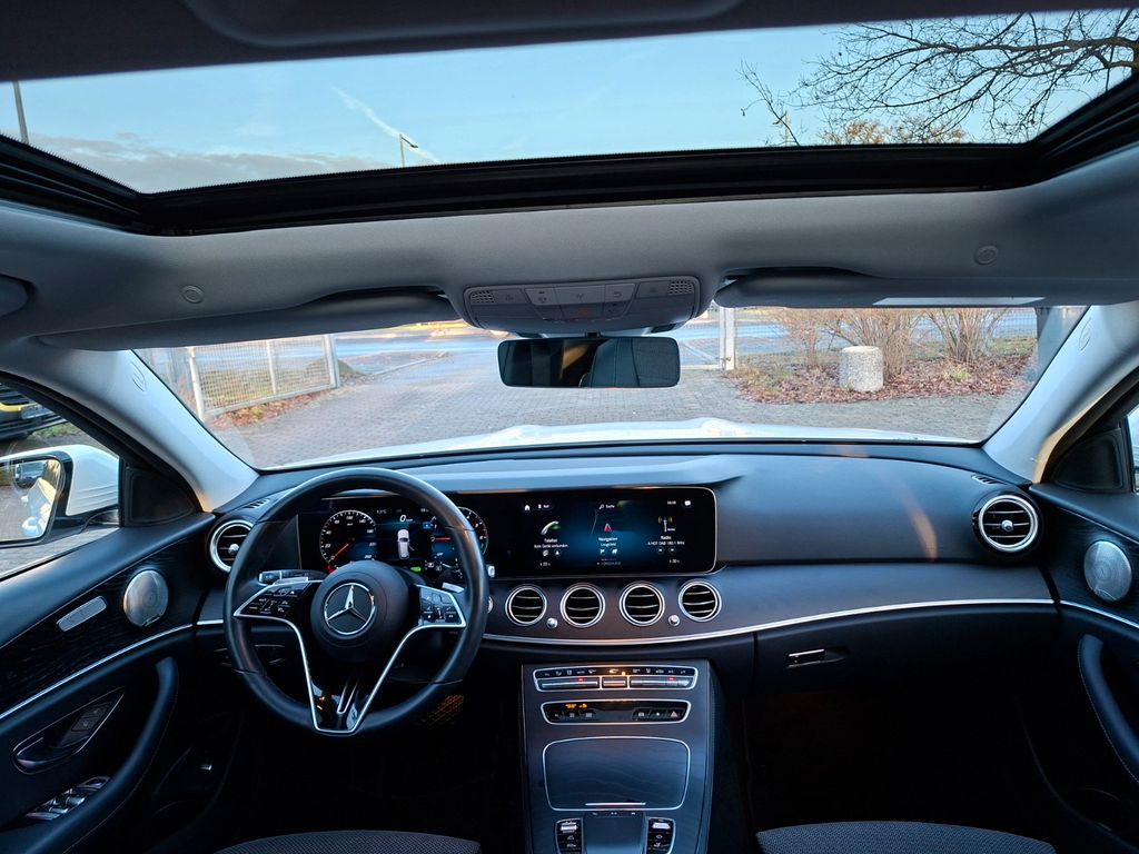 Mercedes-Benz E 300 2022