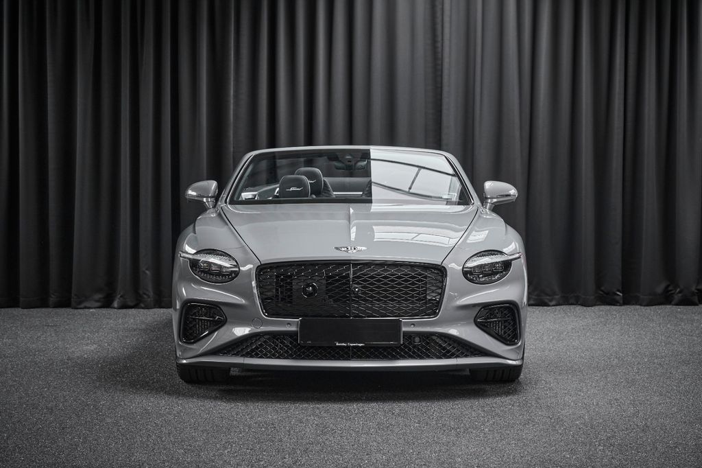 Bentley Continental GTC 2025