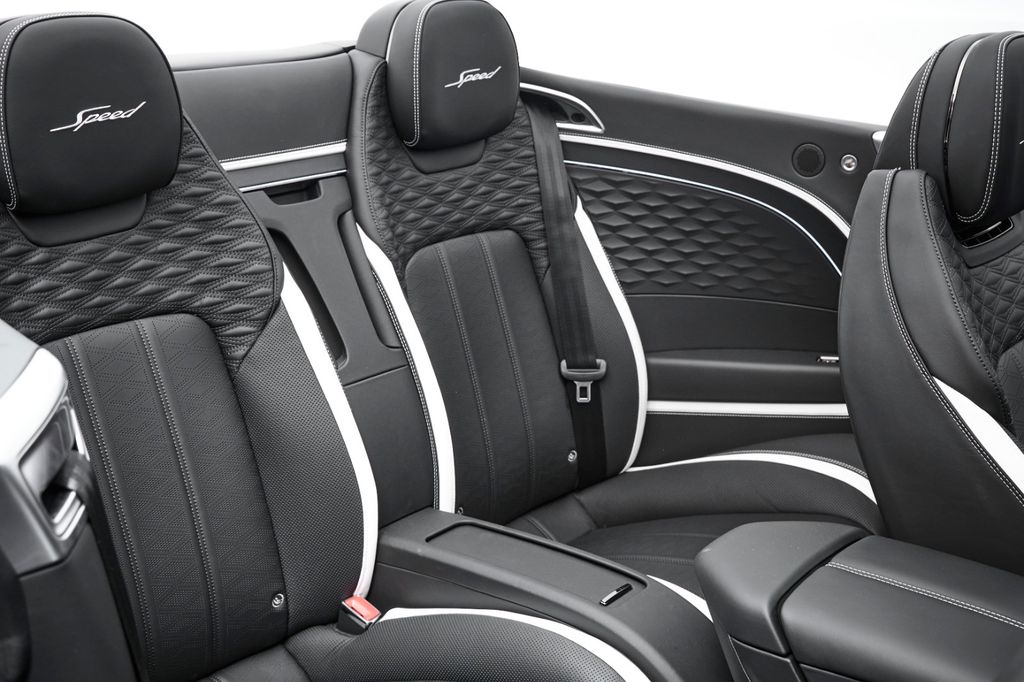 Bentley Continental GTC 2025