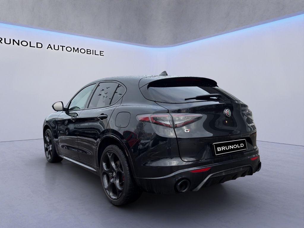 Alfa Romeo Stelvio 2023