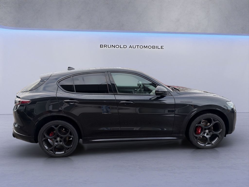 Alfa Romeo Stelvio 2023