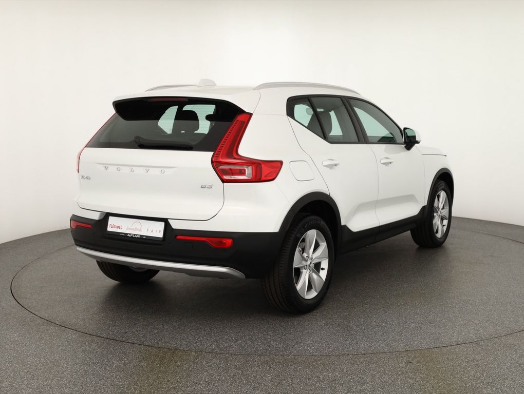 Volvo XC40 2025