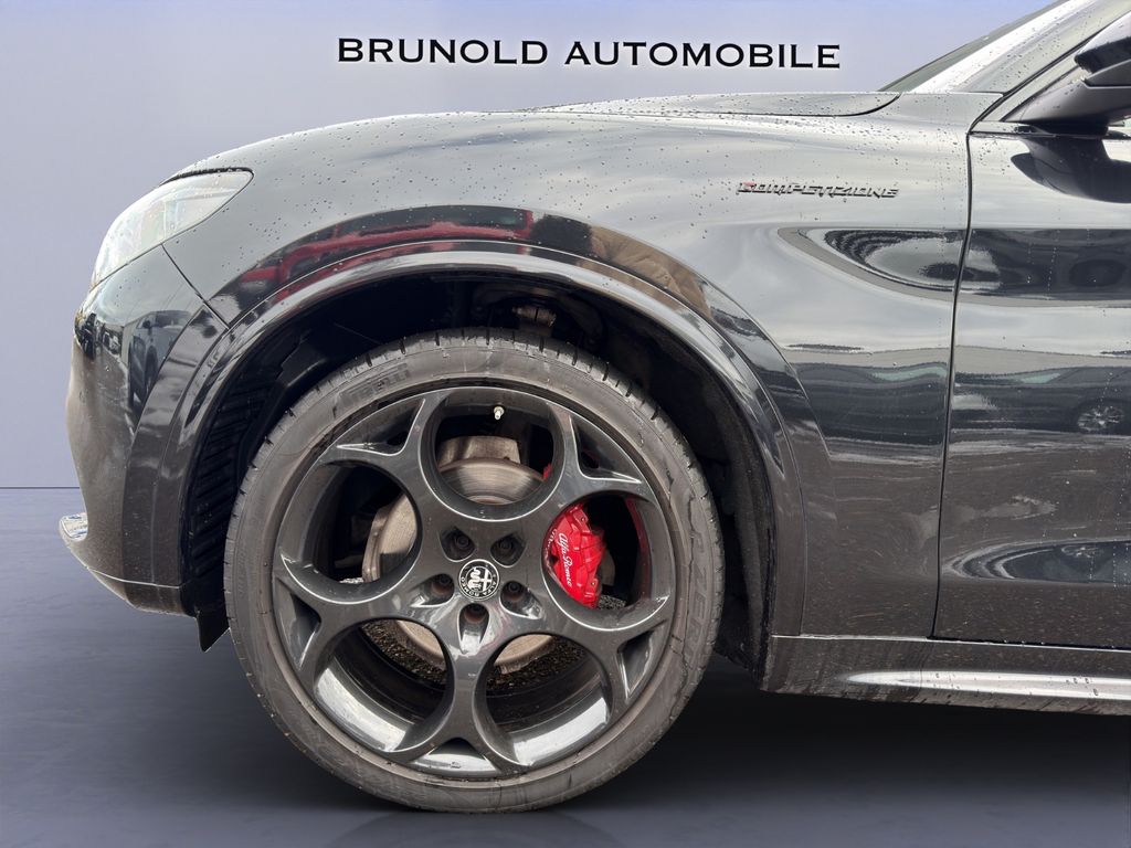 Alfa Romeo Stelvio 2023