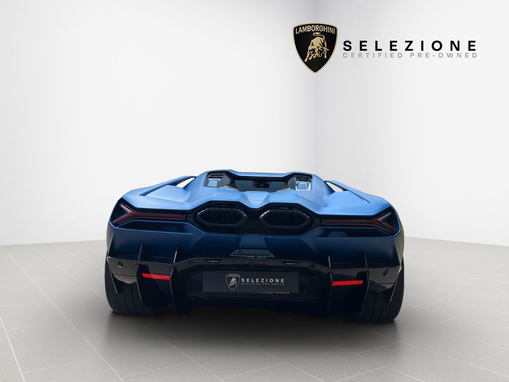Lamborghini Revuelto 2024