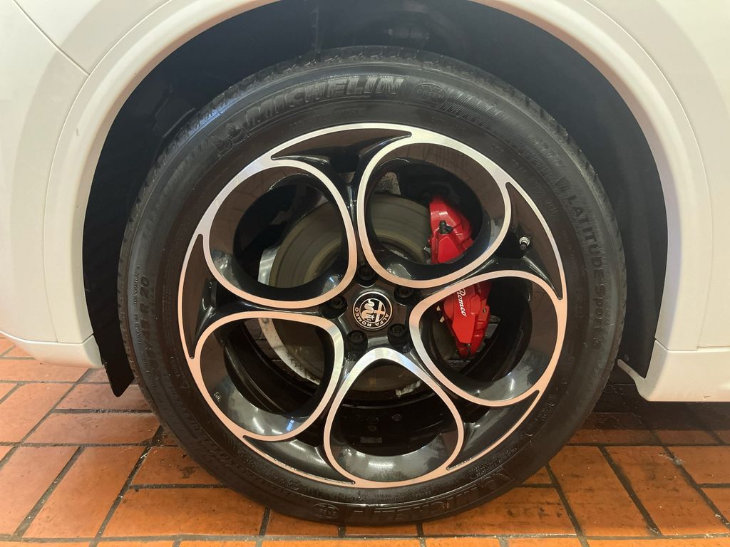 Alfa Romeo Stelvio 2022