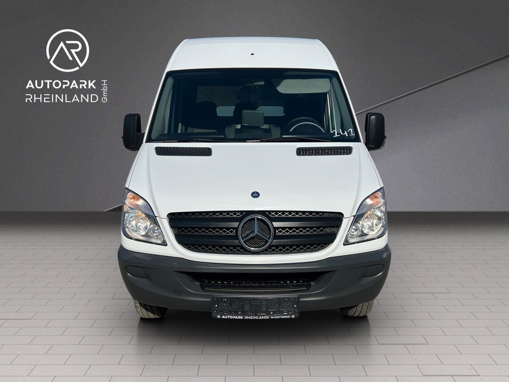 Mercedes-Benz Sprinter 2011