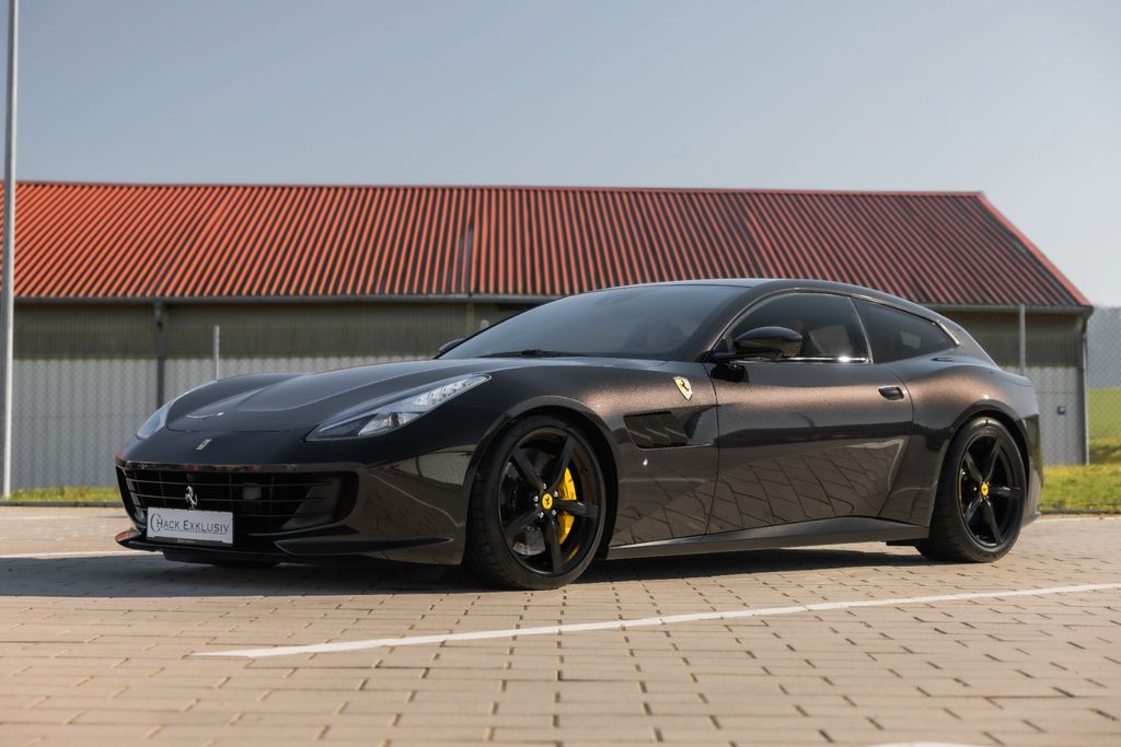 Ferrari GTC4Lusso 2019