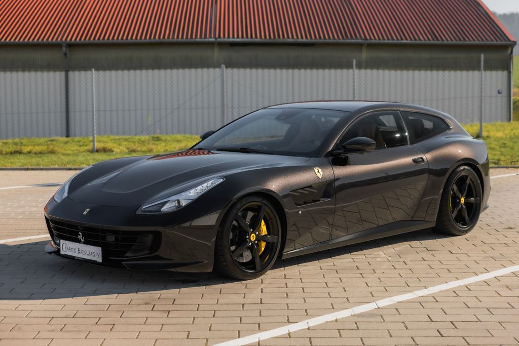 Ferrari GTC4Lusso 2019