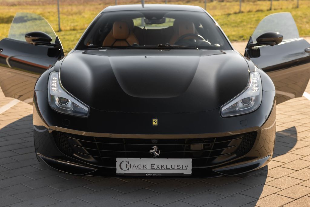 Ferrari GTC4Lusso 2019