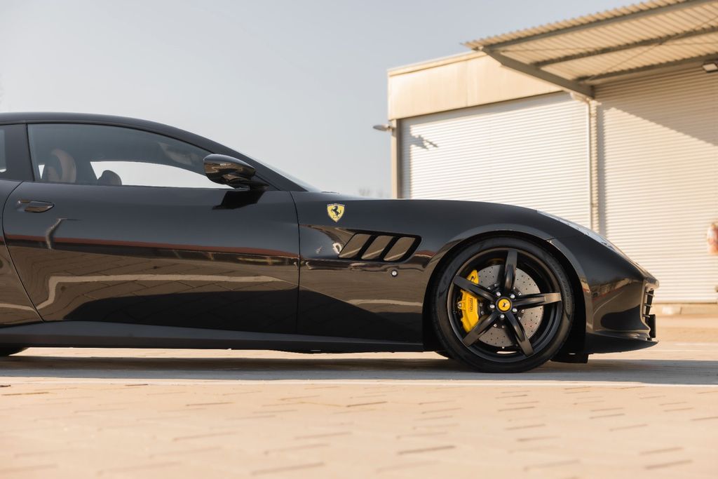 Ferrari GTC4Lusso 2019