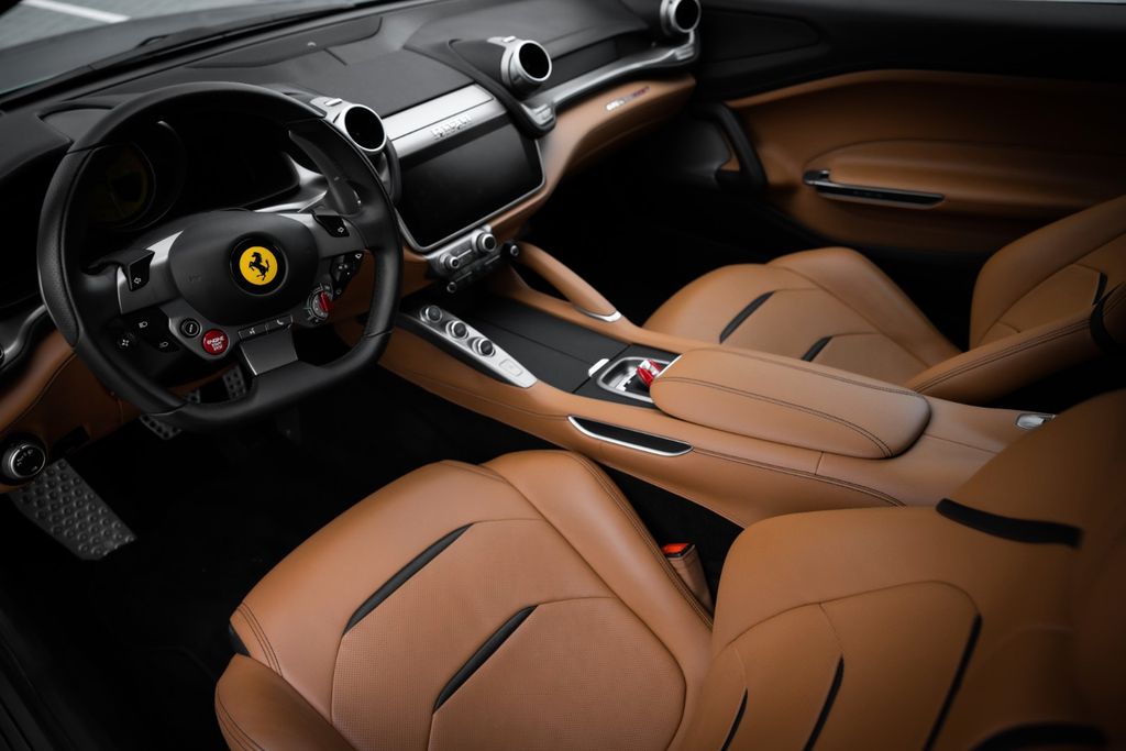 Ferrari GTC4Lusso 2019
