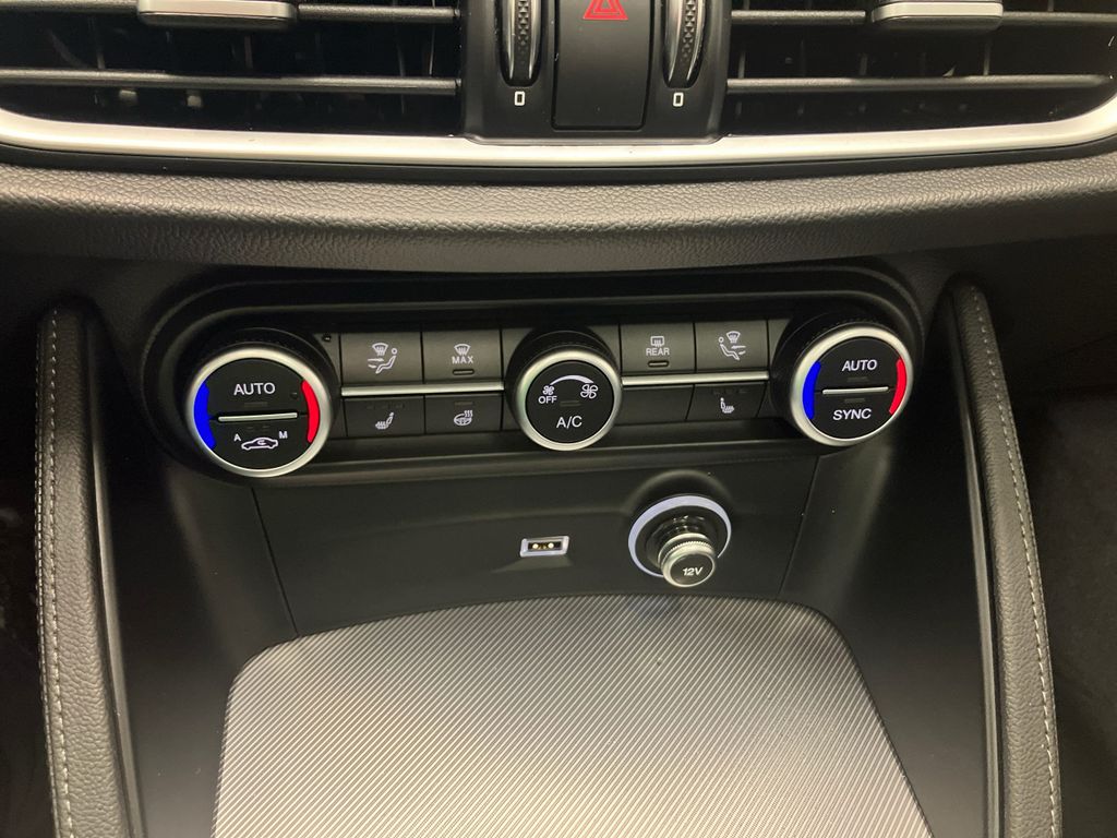 Alfa Romeo Stelvio 2022