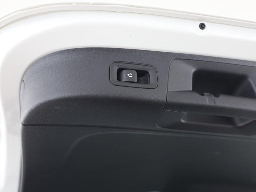 Mercedes-Benz EQA 2022