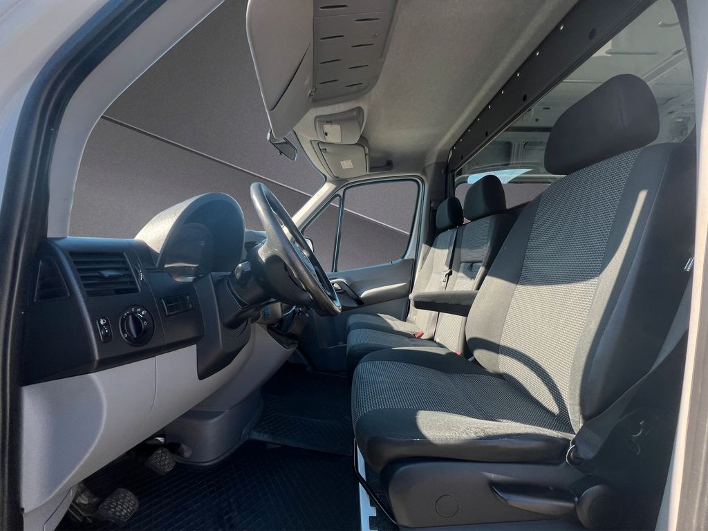 Mercedes-Benz Sprinter 2011