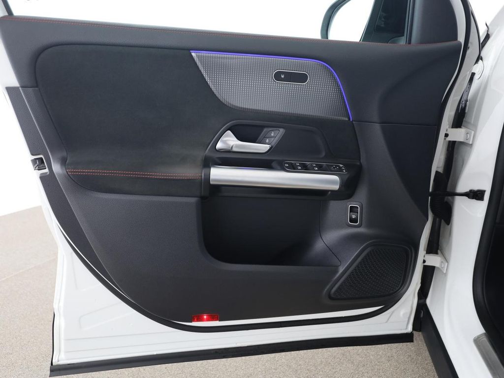 Mercedes-Benz EQA 2022