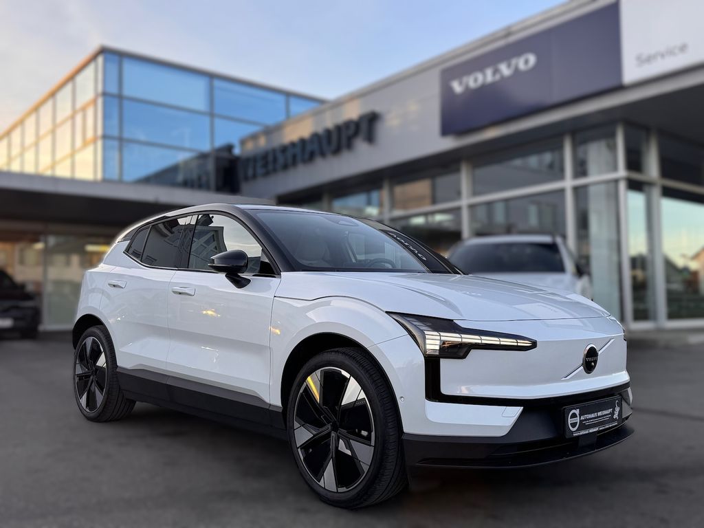 Volvo EX30 2024
