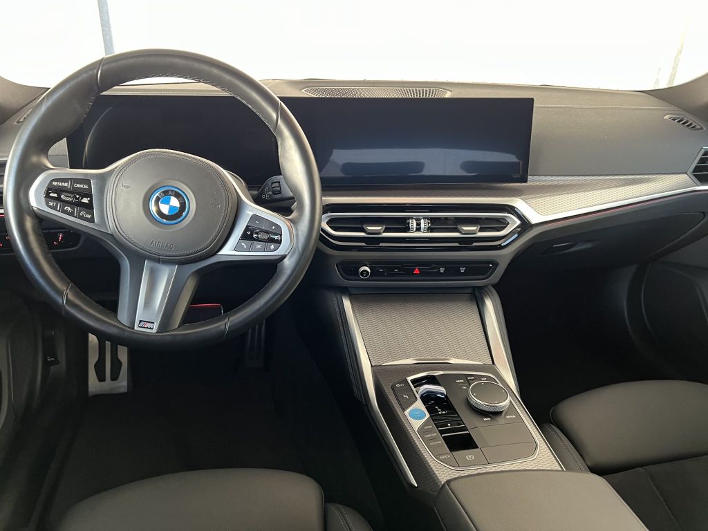 BMW i4 2023